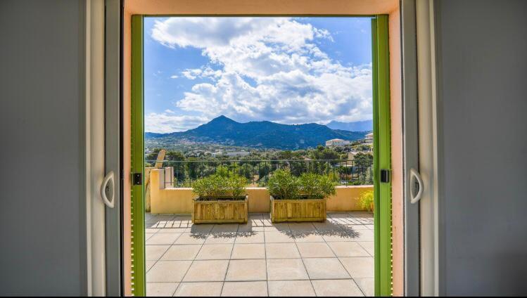 Chez Pasqua ! Appartement Spacieux Avec Terrasse 2 Chambres 6 Couchages En Rooftop LʼÎle-Rousse Εξωτερικό φωτογραφία